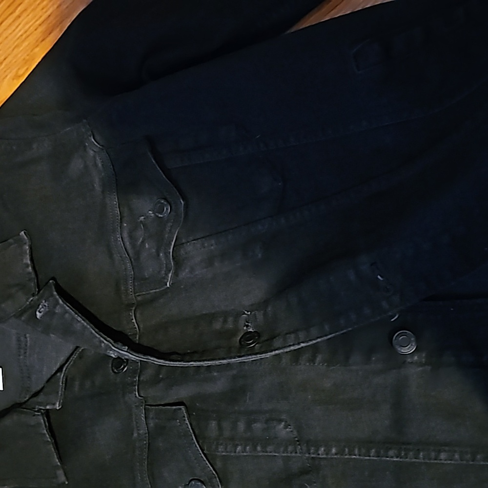 Jackets - Picture 8 of 9
